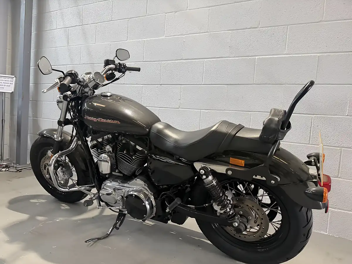 Used 2019 Harley-Davidson Sportster Custom Silver - Interior and Exterior details 17