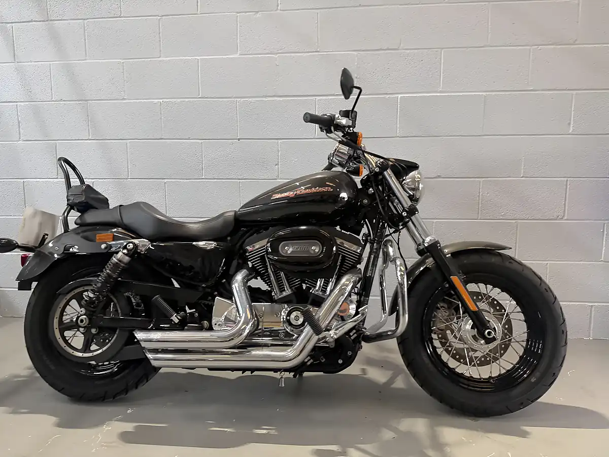 Used 2019 Harley-Davidson Sportster Custom Silver - Interior and Exterior details 2