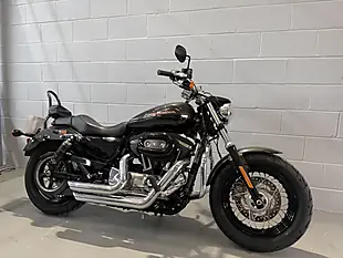 Used 2019 Harley-Davidson Sportster Custom Silver - Interior and Exterior details 3