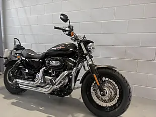 Used 2019 Harley-Davidson Sportster Custom Silver - Interior and Exterior details 4
