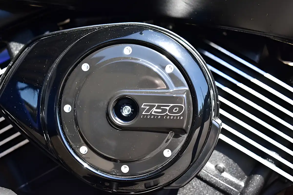Used 2019 Harley-Davidson Street Xg Custom Cruiser Black - Interior and Exterior details 14
