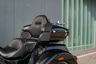 Used 2019 Harley-Davidson Tri Glide Ultra Vivid Black - Interior and Exterior details 15