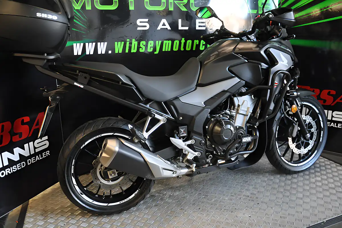 Used 2019 Honda CB500X Black - Interior and Exterior details 14