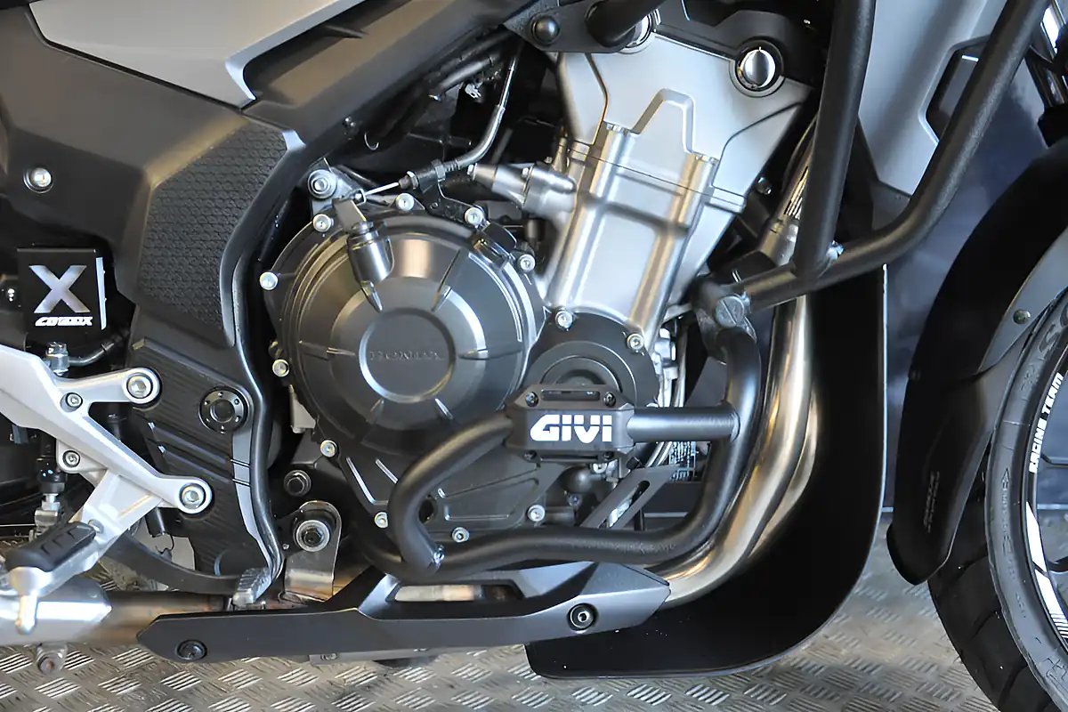 Used 2019 Honda CB500X Black - Interior and Exterior details 17