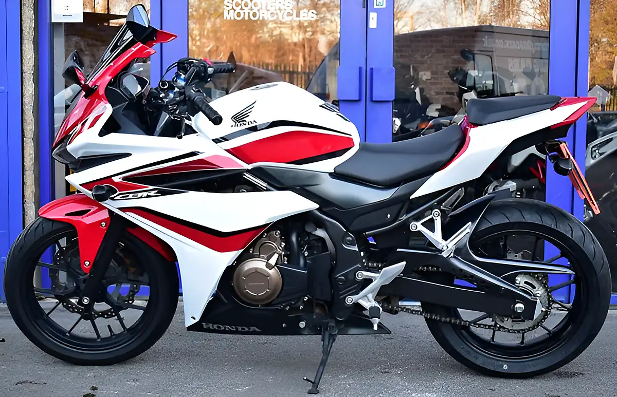 Used 2019 Honda CBR500R Pearl Metalloid White - Front View