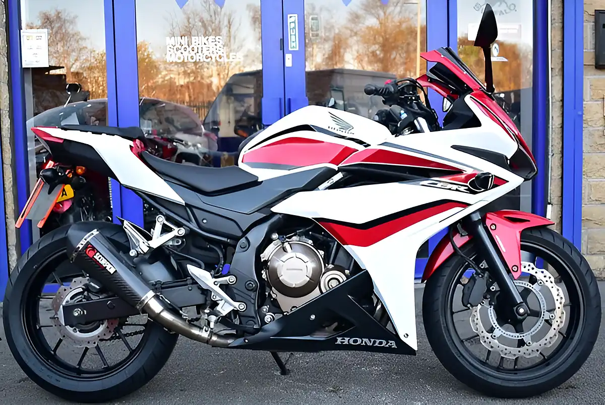 Used 2019 Honda CBR500R Pearl Metalloid White - Interior and Exterior details 4