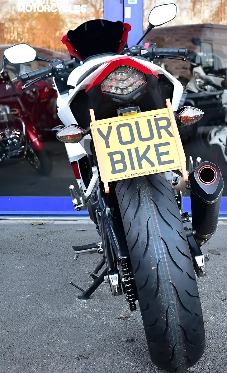 Used 2019 Honda CBR500R Pearl Metalloid White - Interior and Exterior details 6