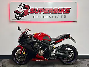 Used 2019 Honda CBR650R Super Sports Red - Interior and Exterior details 12