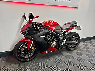 Used 2019 Honda CBR650R Super Sports Red - Interior and Exterior details 13
