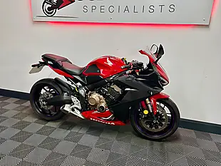 Used 2019 Honda CBR650R Super Sports Red - Interior and Exterior details 7