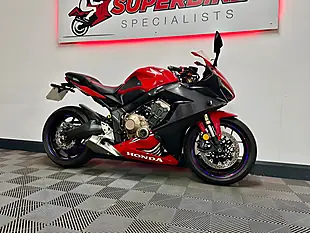 Used 2019 Honda CBR650R Super Sports Red - Interior and Exterior details 8