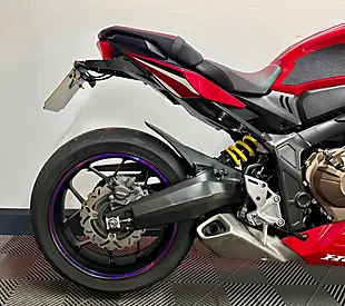 Used 2019 Honda CBR650R Super Sports Red - Interior and Exterior details 9