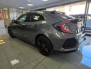 Used 2019 Honda Civic Ex Silver - Interior and Exterior details 4