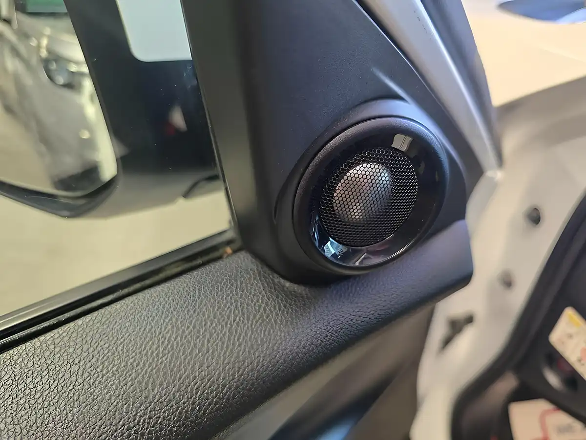 Used 2019 Honda Civic Ex White - Interior and Exterior details 14