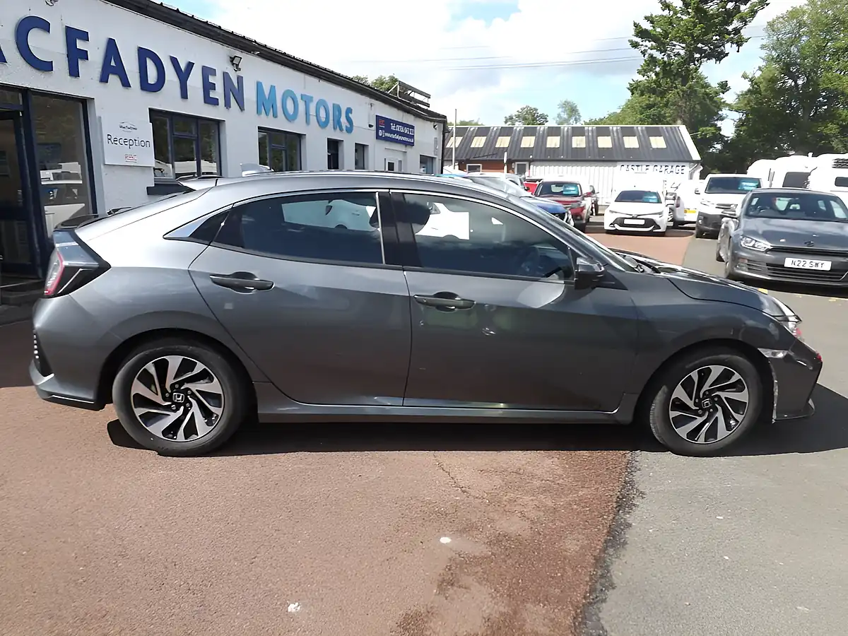 Used 2019 Honda Civic Se Grey - Interior and Exterior details 10