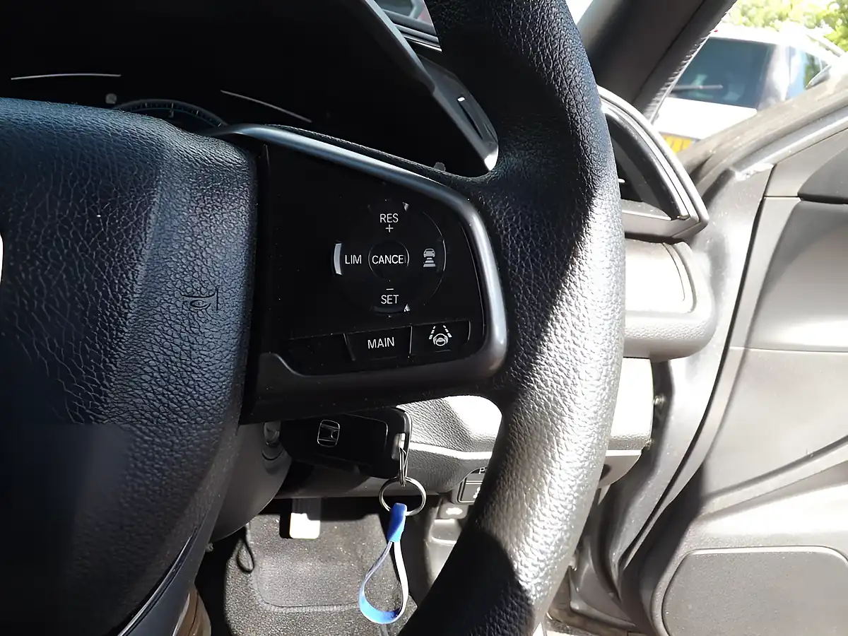 Used 2019 Honda Civic Se Grey - Interior and Exterior details 20