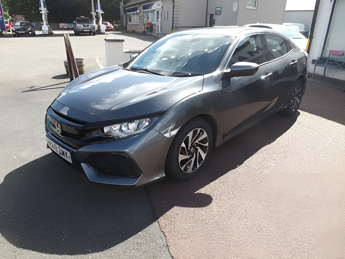 Used 2019 Honda Civic Se Grey - Interior and Exterior details 3