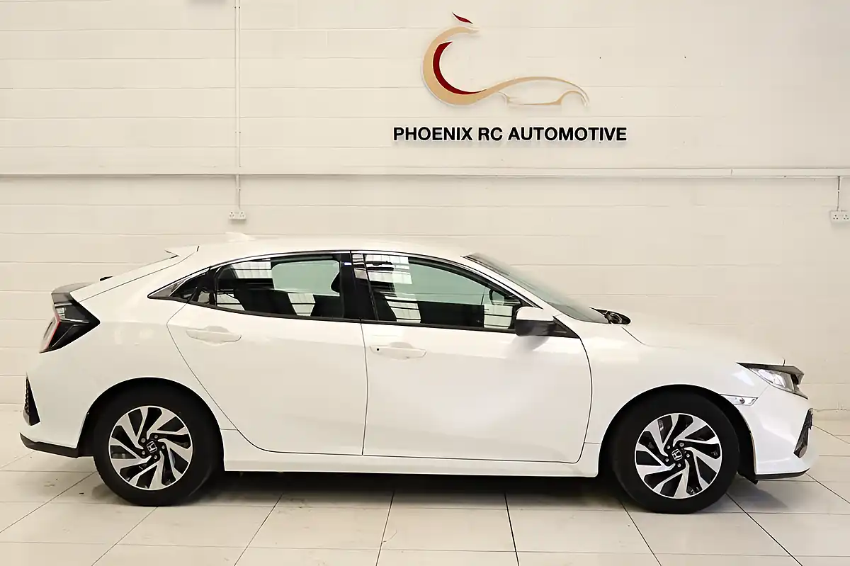 Used 2019 Honda Civic Se Hatchback White - Interior and Exterior details 2