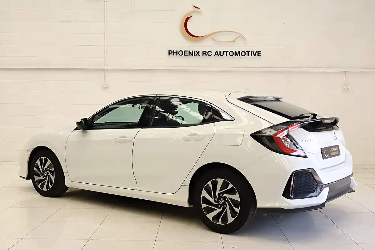 Used 2019 Honda Civic Se Hatchback White - Interior and Exterior details 4