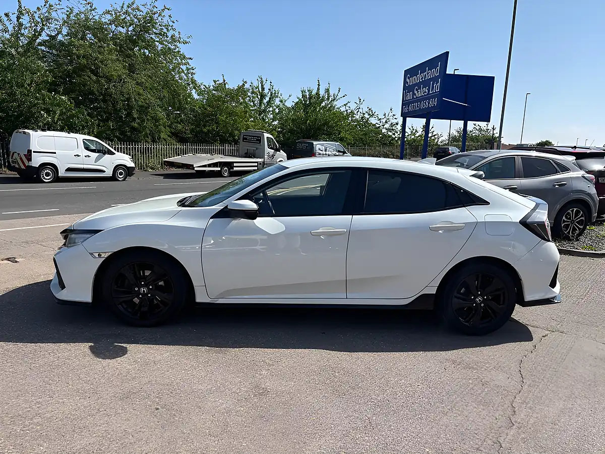 Used 2019 Honda Civic Sport White - Interior and Exterior details 10