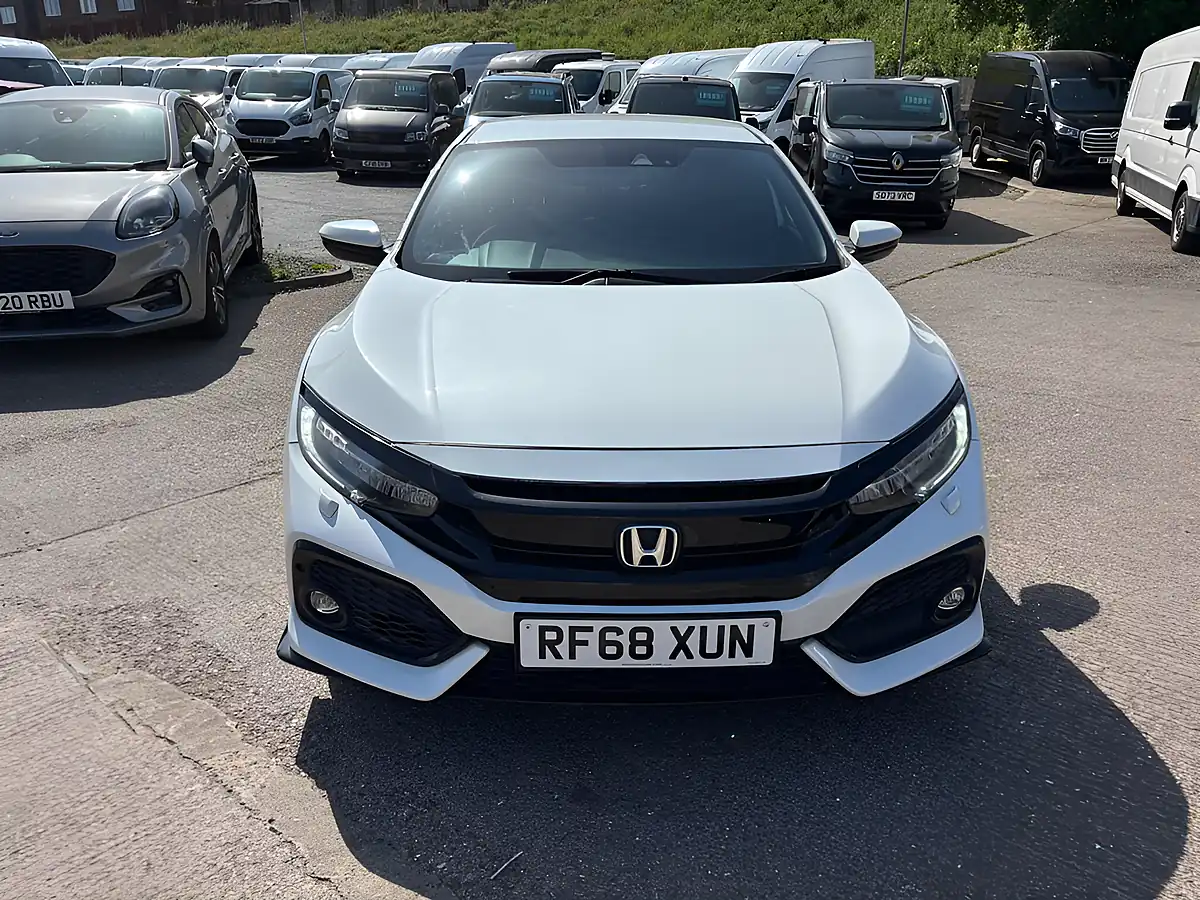 Used 2019 Honda Civic Sport White - Interior and Exterior details 4