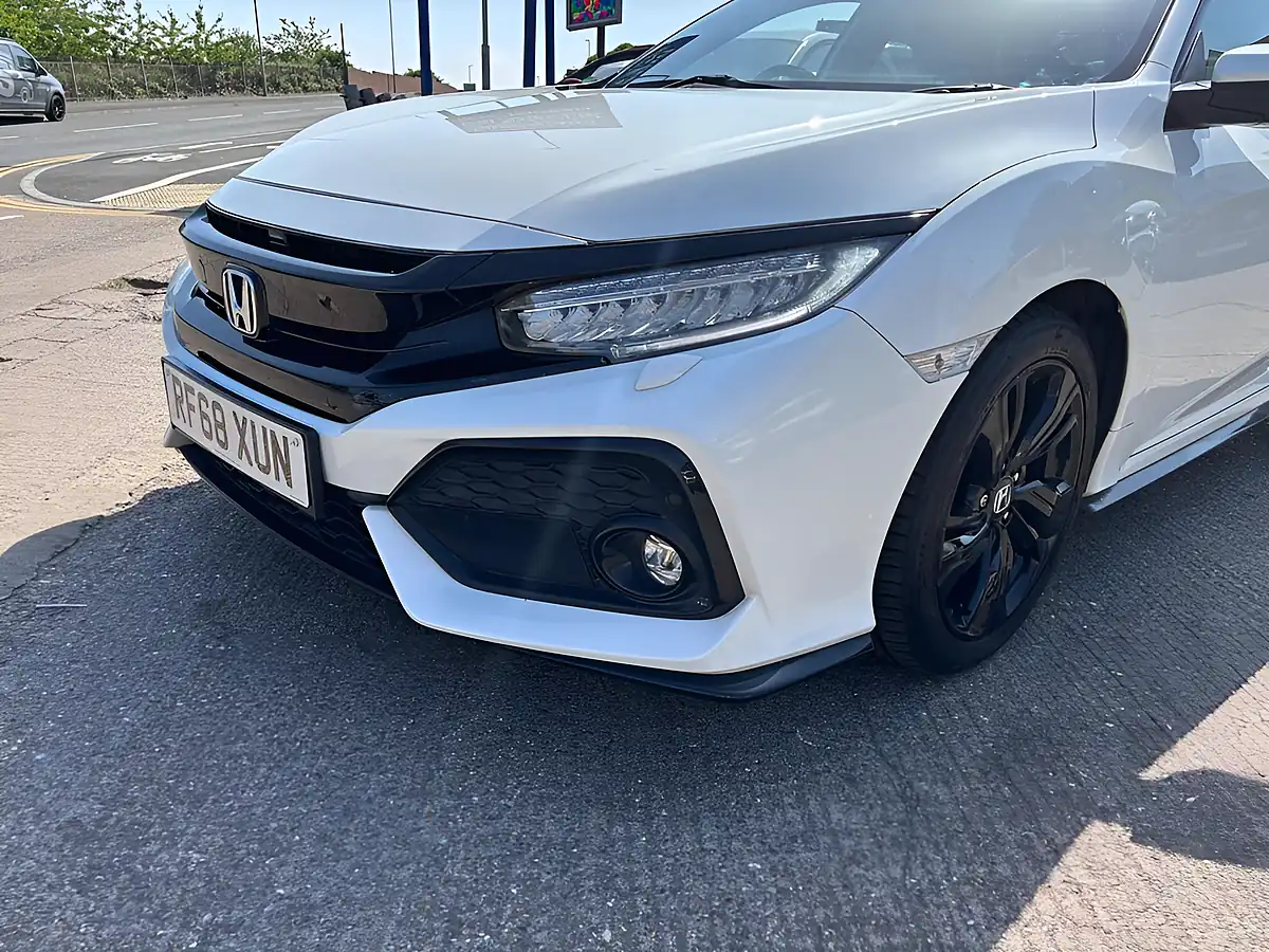 Used 2019 Honda Civic Sport White - Interior and Exterior details 7
