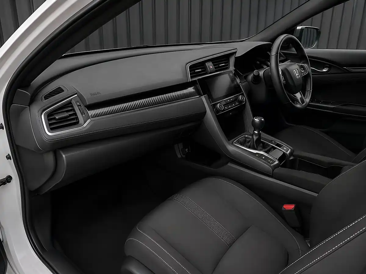 Used 2019 Honda Civic Sport White - Interior and Exterior details 8