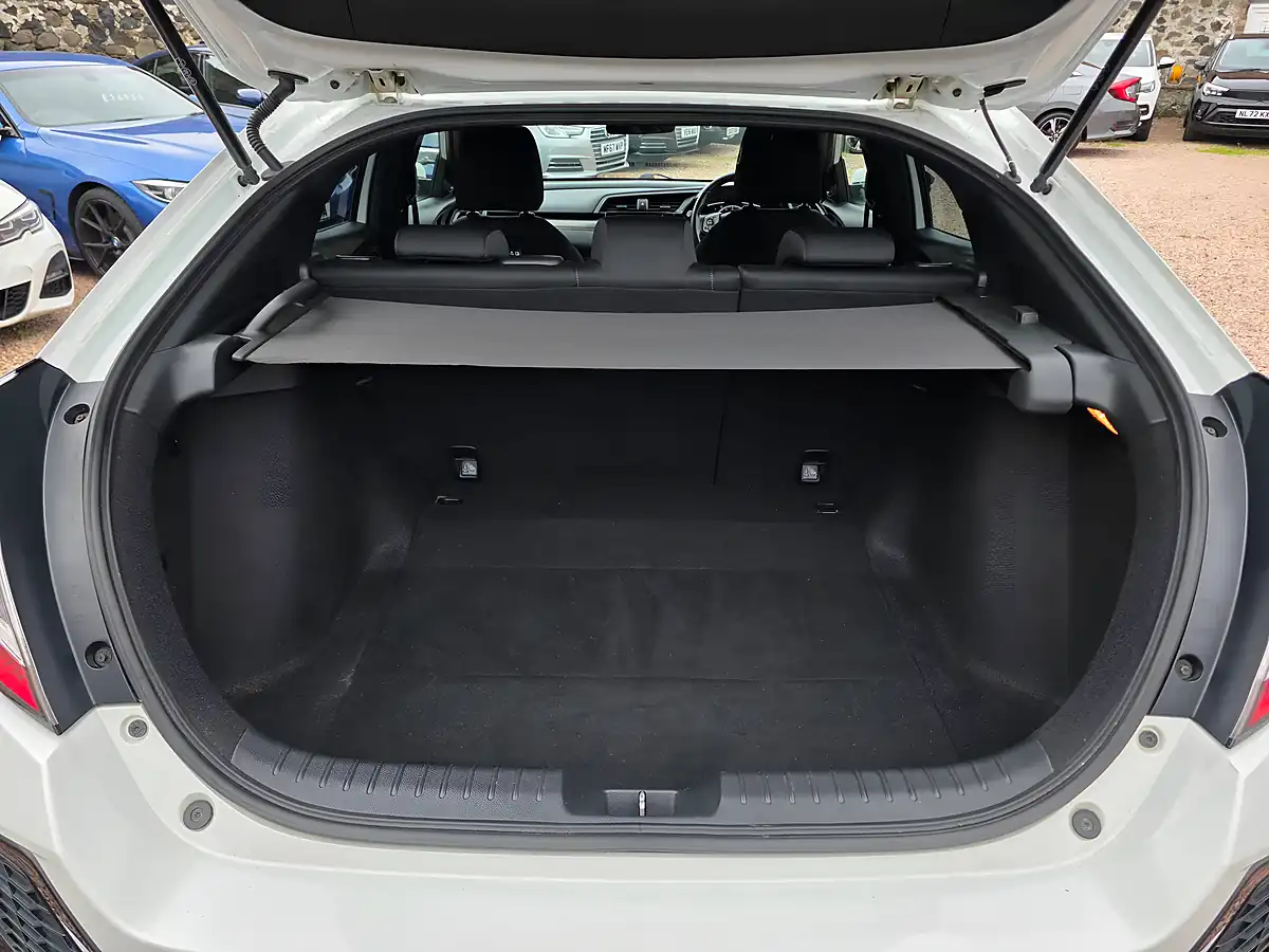 Used 2019 Honda Civic Sport White - Interior and Exterior details 13