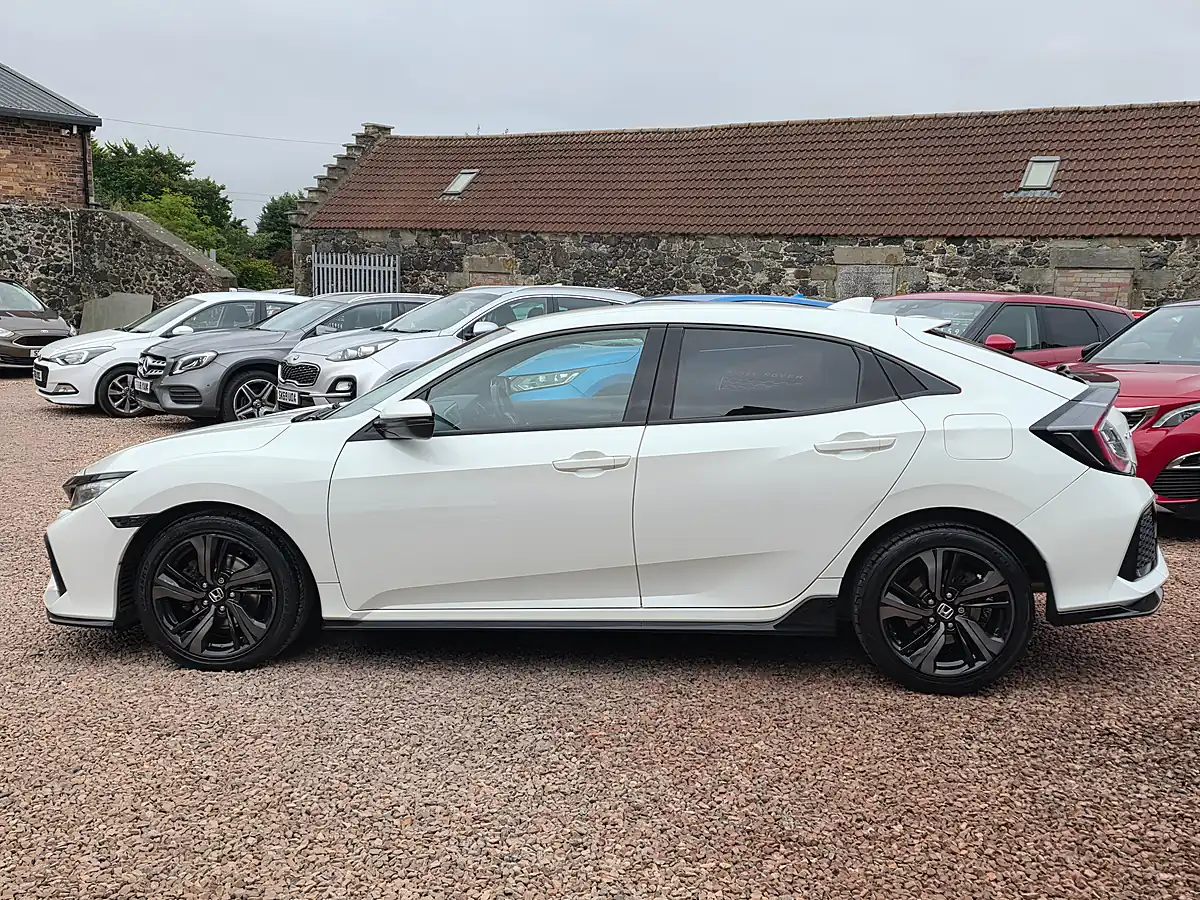 Used 2019 Honda Civic Sport White - Interior and Exterior details 14