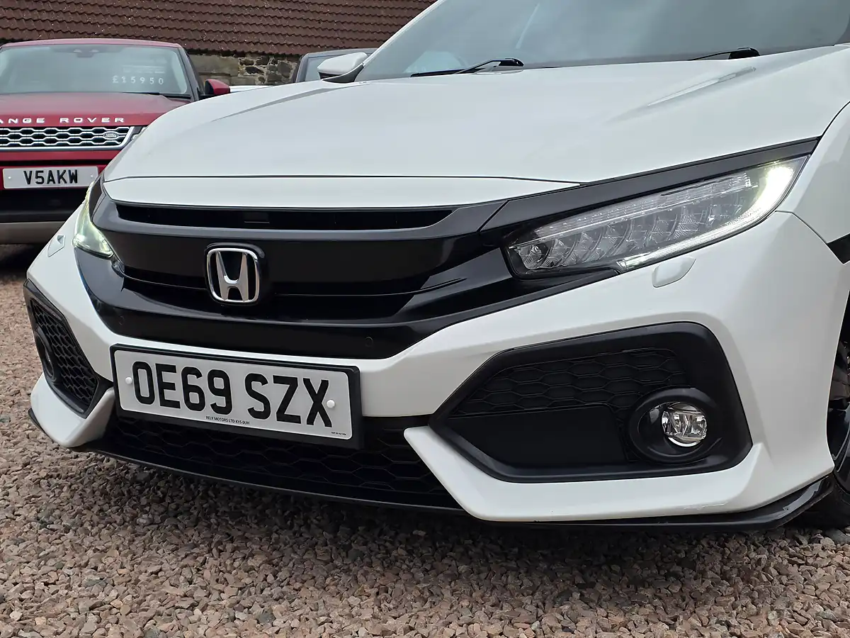 Used 2019 Honda Civic Sport White - Interior and Exterior details 6