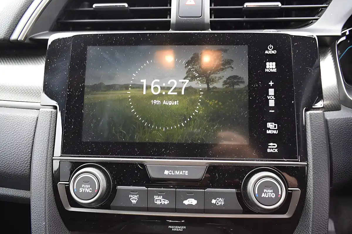 Used 2019 Honda Civic Sr Black - Interior and Exterior details 13