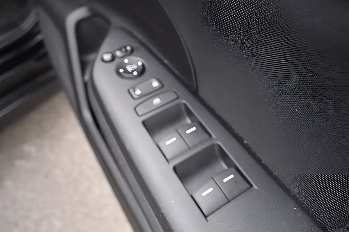 Used 2019 Honda Civic Sr Black - Interior and Exterior details 7