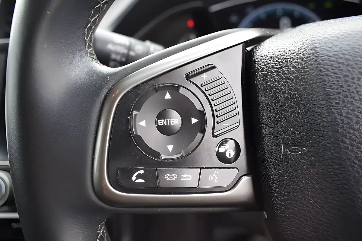 Used 2019 Honda Civic Sr Black - Interior and Exterior details 9