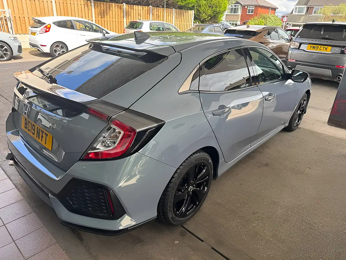 Used 2019 Honda Civic Sr Grey - Interior and Exterior details 5