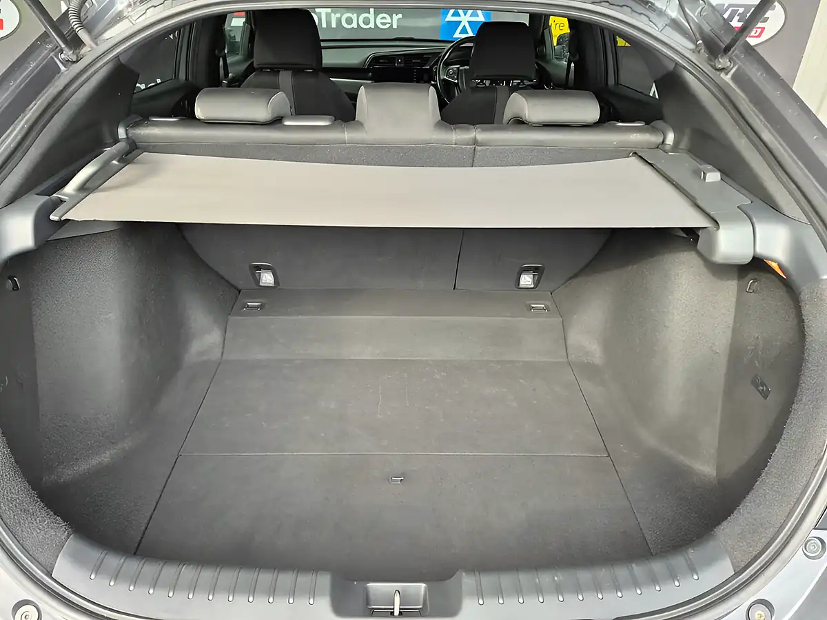 Used 2019 Honda Civic Sr Grey - Interior and Exterior details 11