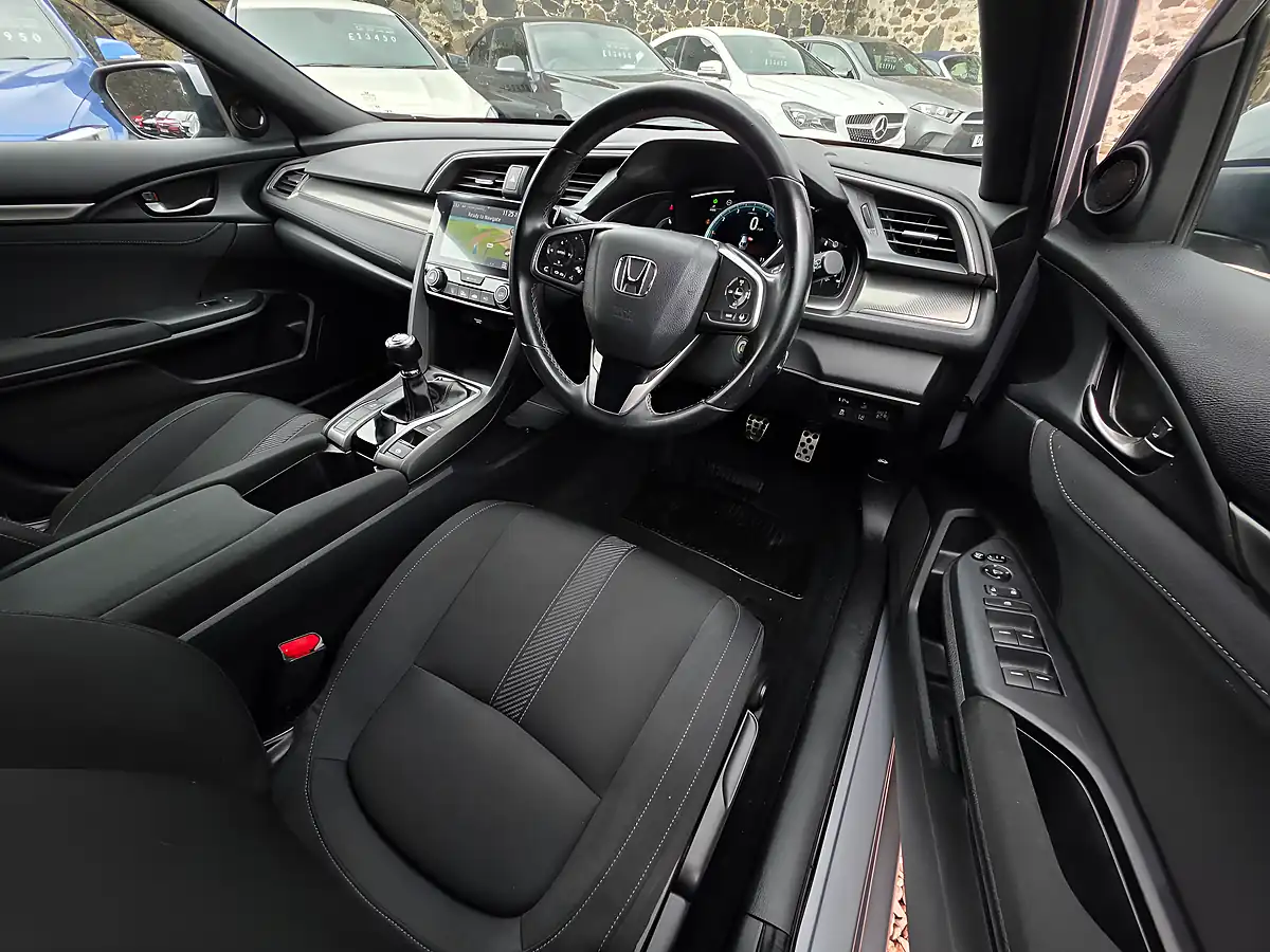 Used 2019 Honda Civic Sr Lunar Silver Metallic - Interior and Exterior details 8