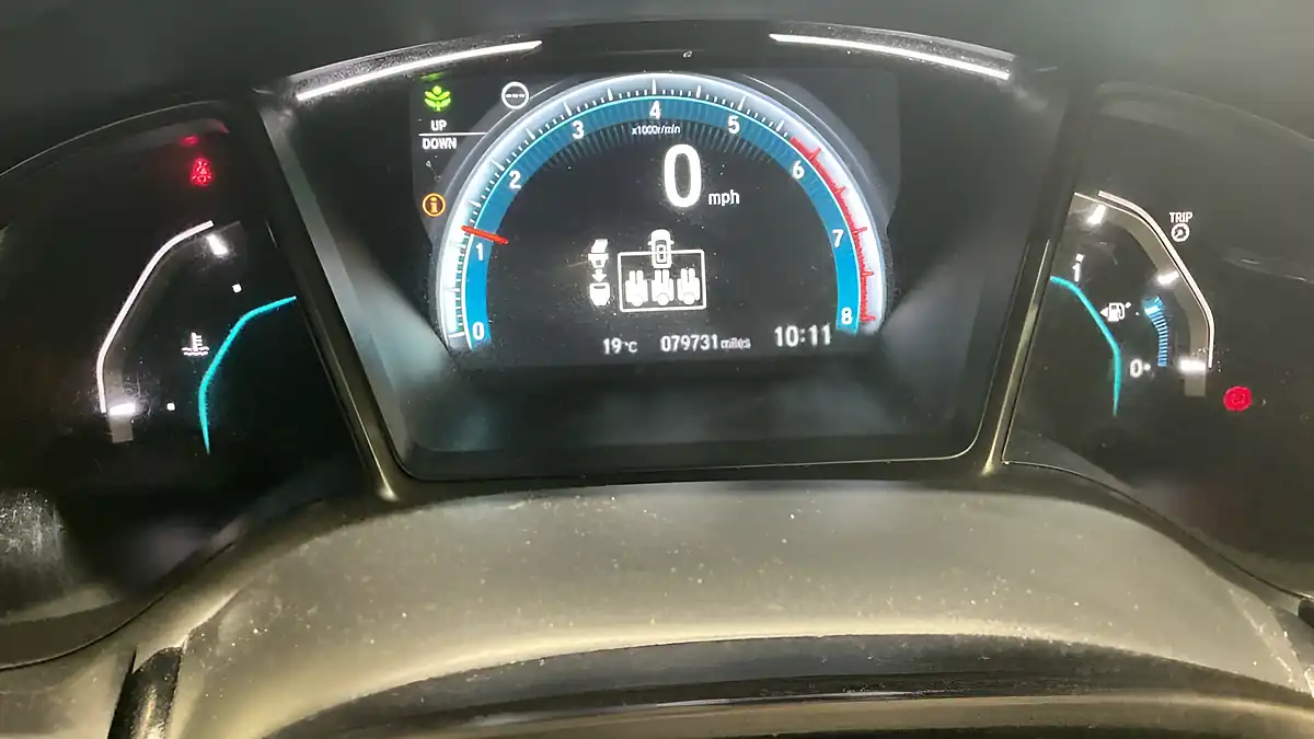 Used 2019 Honda Civic Sr Red - Interior and Exterior details 10