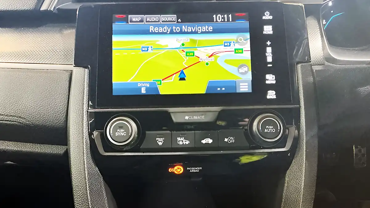 Used 2019 Honda Civic Sr Red - Interior and Exterior details 9
