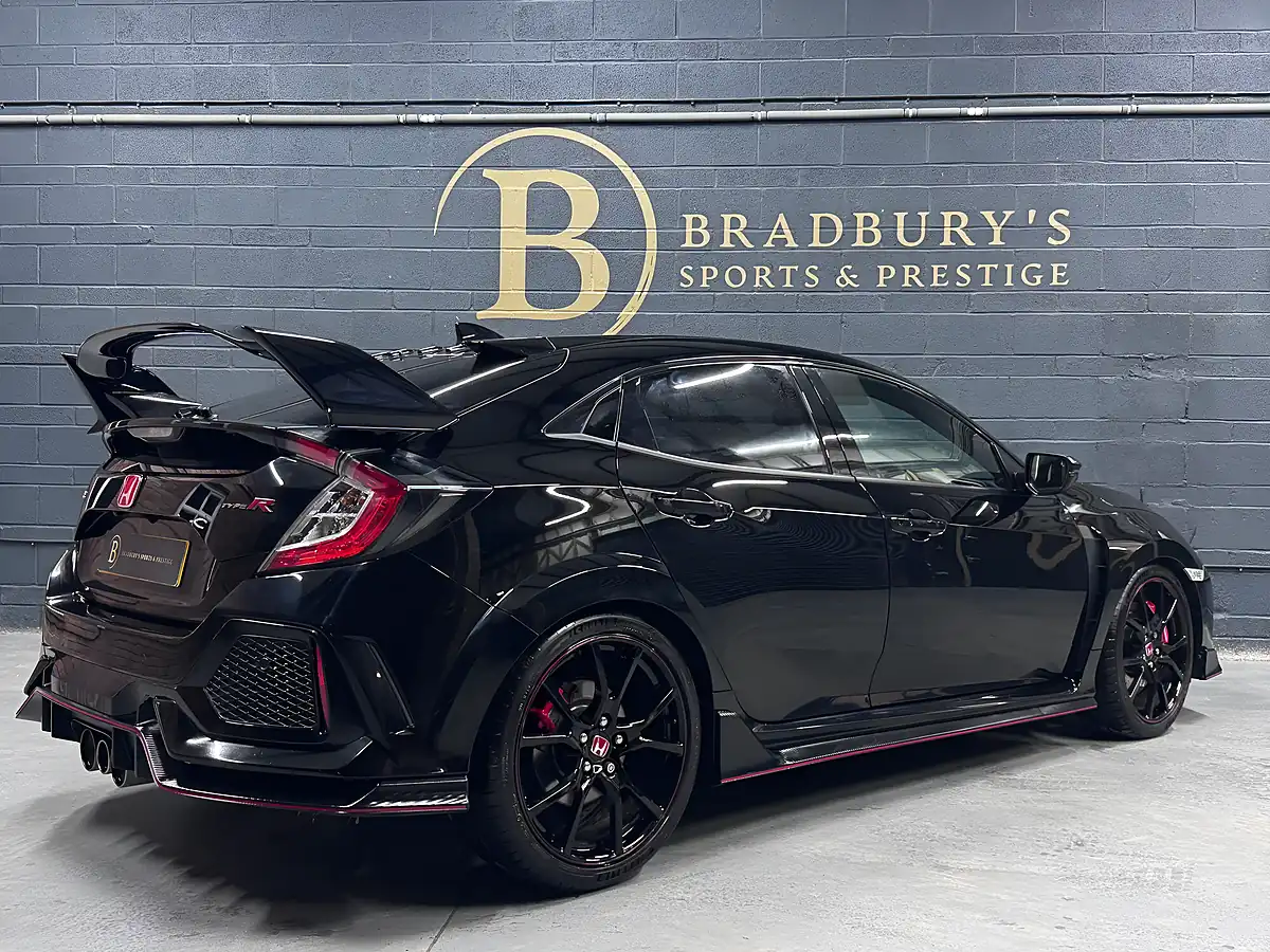 Used 2019 Honda Civic Type R GT Black - Interior and Exterior details 13