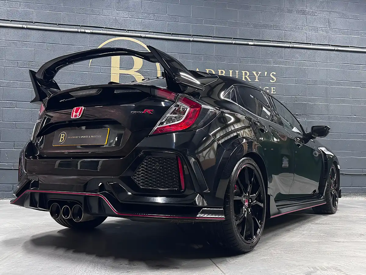 Used 2019 Honda Civic Type R GT Black - Interior and Exterior details 15