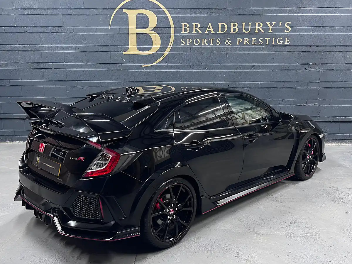 Used 2019 Honda Civic Type R GT Black - Interior and Exterior details 16