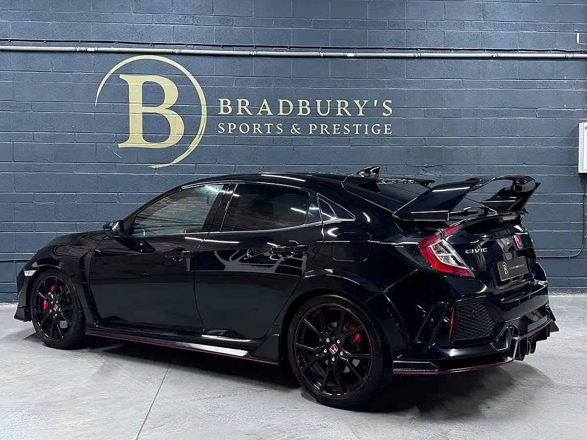 Used 2019 Honda Civic Type R GT Black - Interior and Exterior details 9