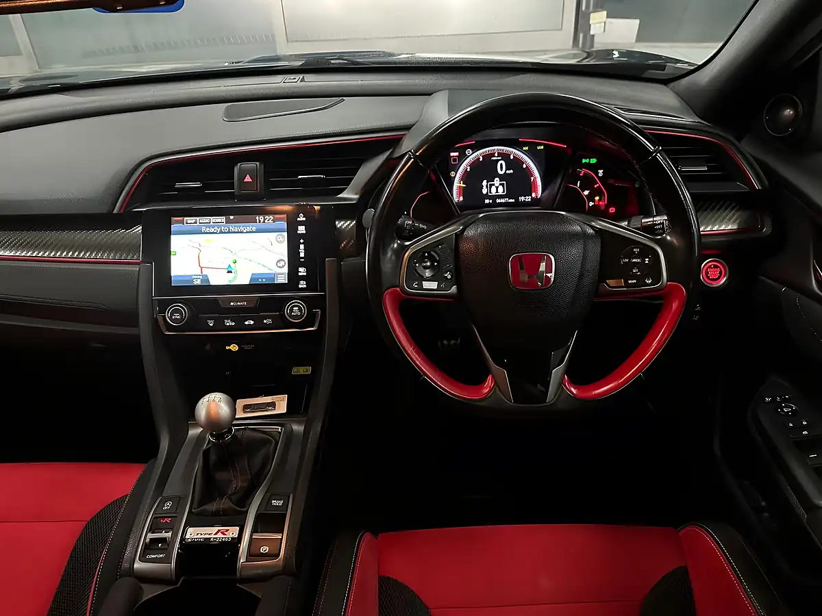 Used 2019 Honda Civic Type R GT Black - Interior and Exterior details 13