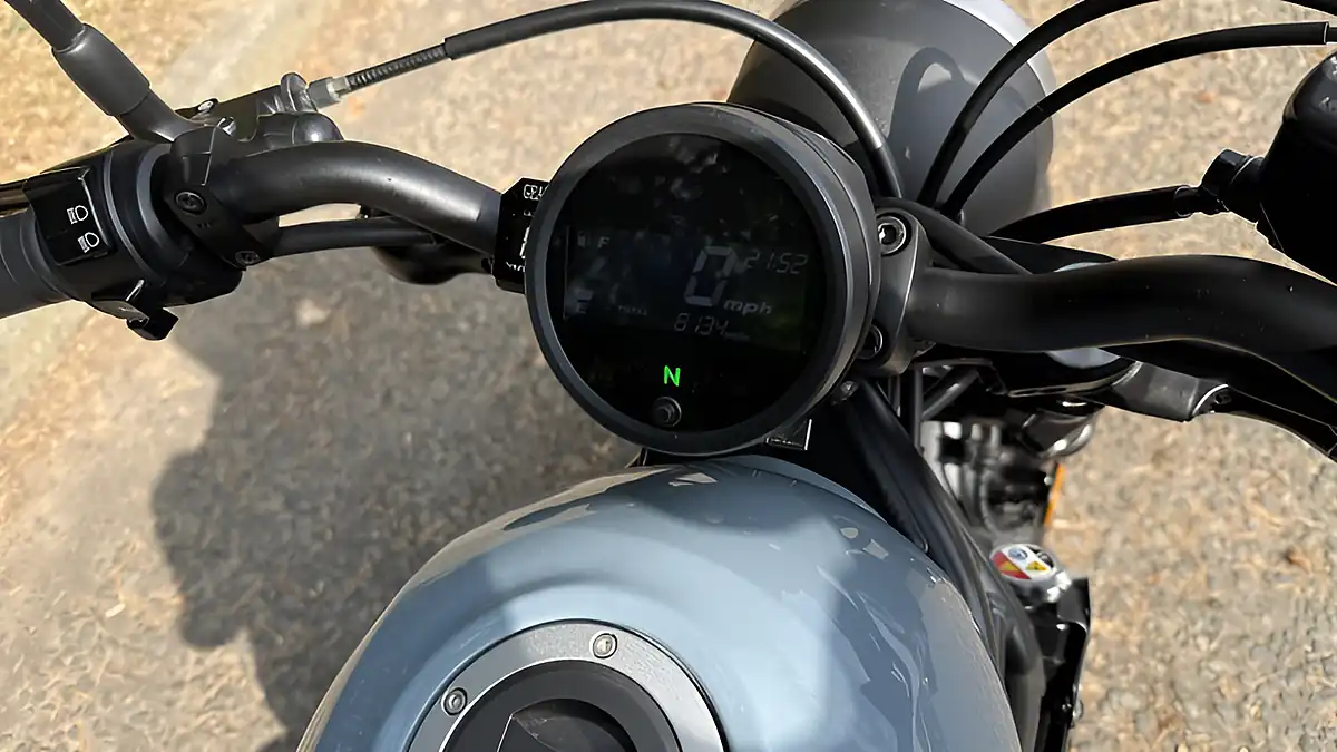 Used 2019 Honda CMX500 Rebel Grey - Interior and Exterior details 10