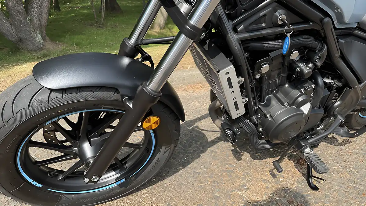 Used 2019 Honda CMX500 Rebel Grey - Interior and Exterior details 11