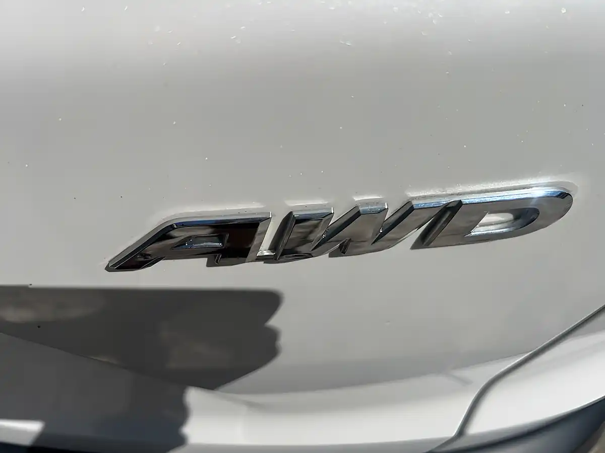 Used 2019 Honda Cr-V Ex White - Interior and Exterior details 10