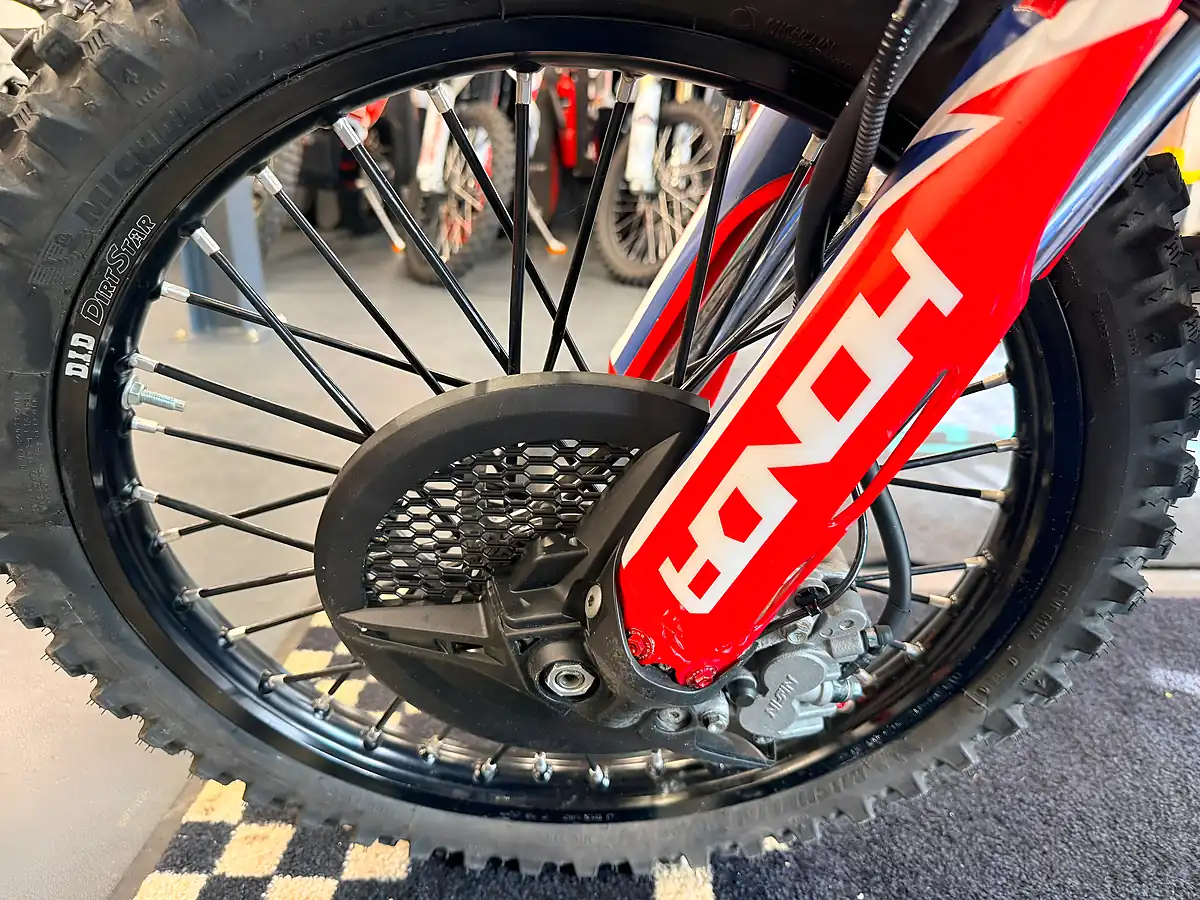 Used 2019 Honda Crf 450L - Interior and Exterior details 16