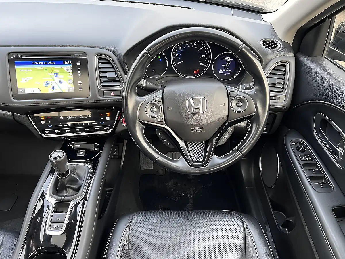 Used 2019 Honda Hr-V Ex Crystal Black Metallic - Interior and Exterior details 11