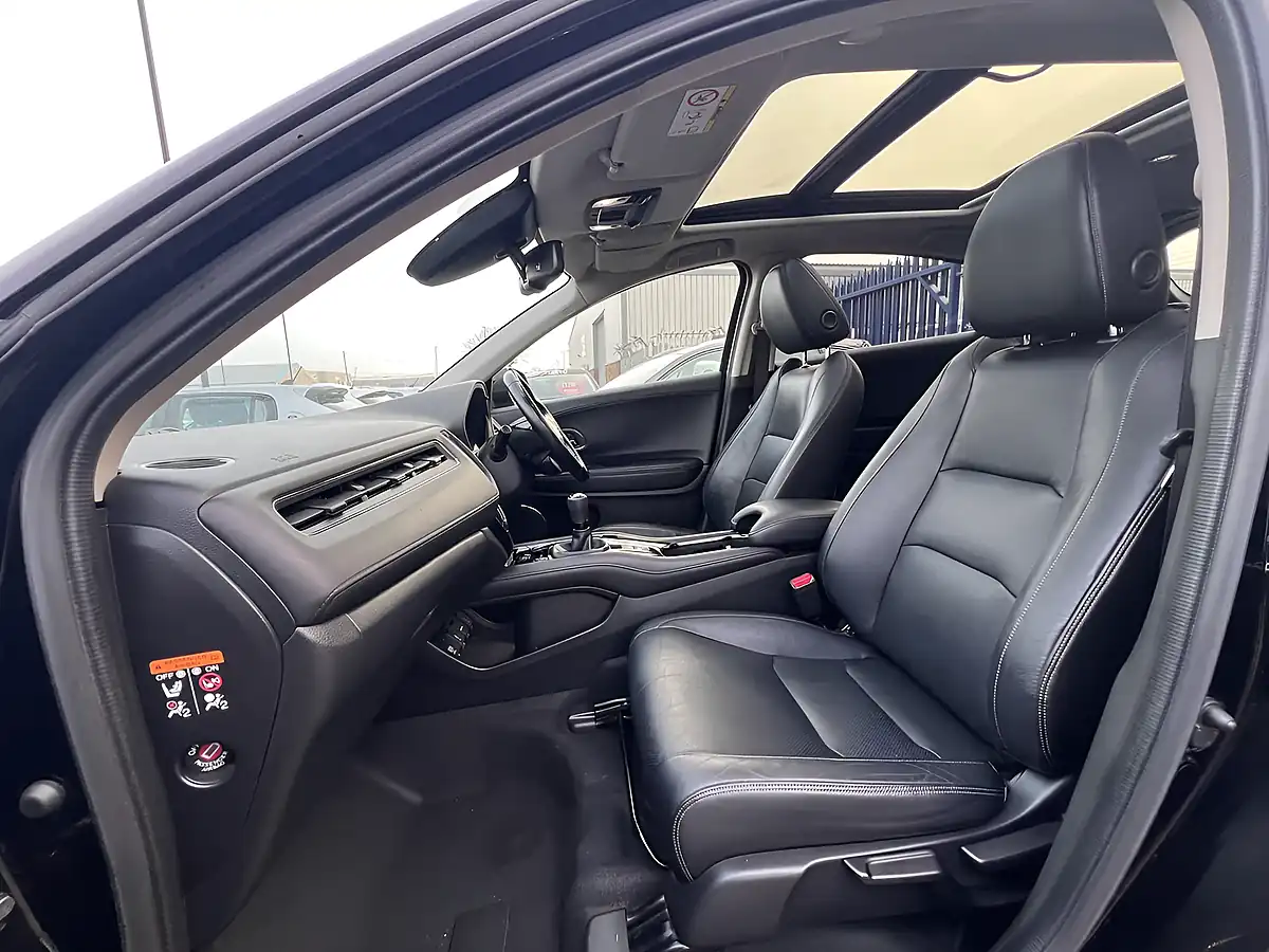 Used 2019 Honda Hr-V Ex Crystal Black Metallic - Interior and Exterior details 15