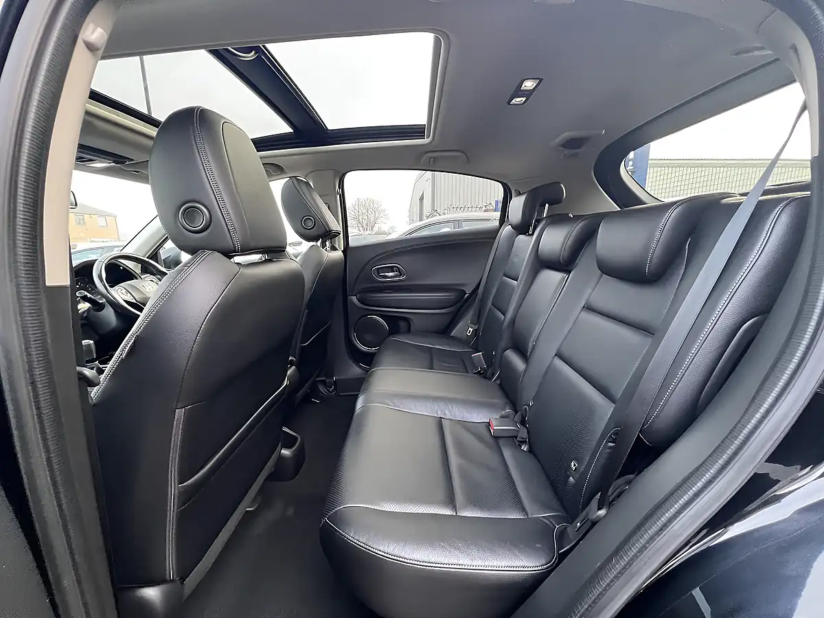 Used 2019 Honda Hr-V Ex Crystal Black Metallic - Interior and Exterior details 16